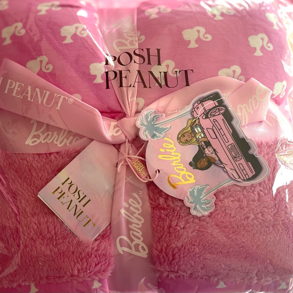 Posh Peanut x Barbie Glitter Plush Patoo